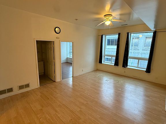 2nd image of 307 Mulberry St APT B