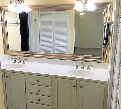 Master Bath Vanity Area