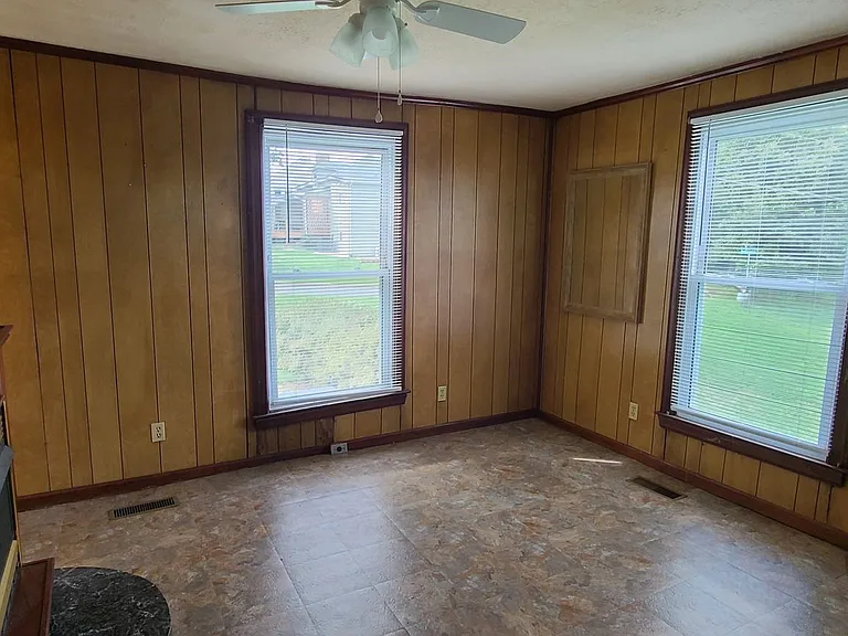 2920 Richmond St — Photo 5