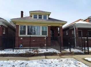 7534 S Ridgeland Ave, Chicago, IL 60649