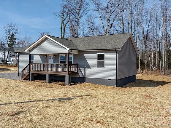 4th image of 250 Old Lumber Yard Rd