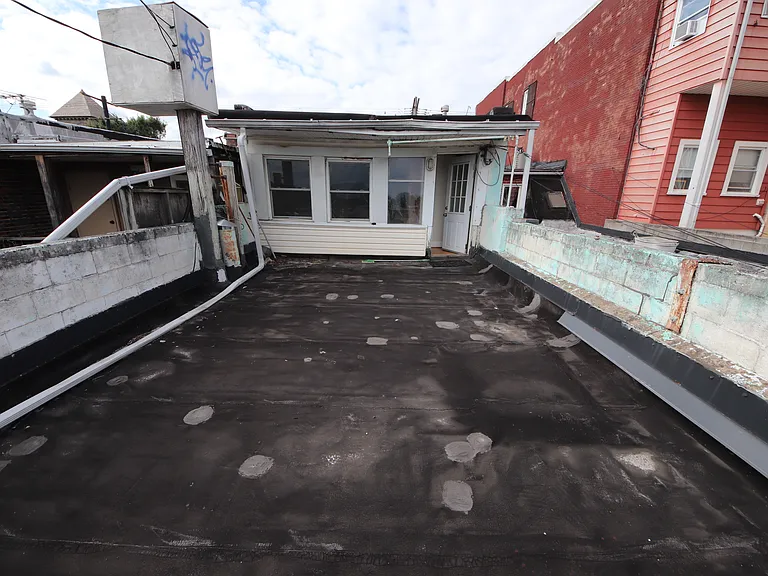 1005 W 36th St #2 — Photo 13