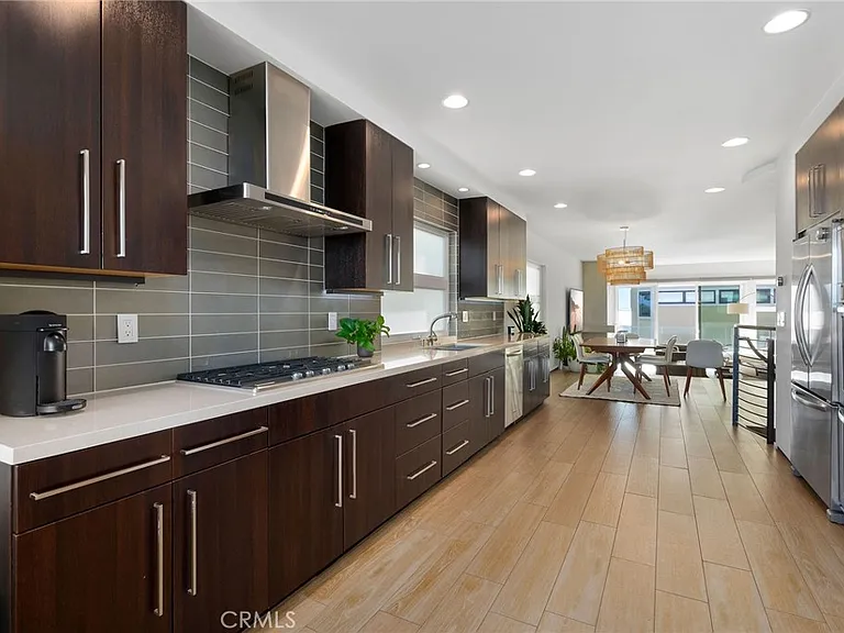 73B Surfside Ave — Photo 15