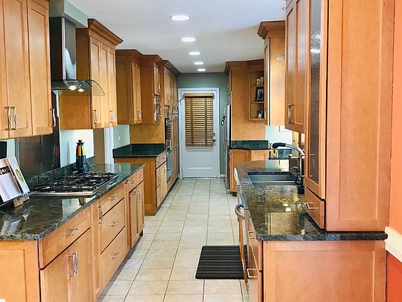 Large Kitchen