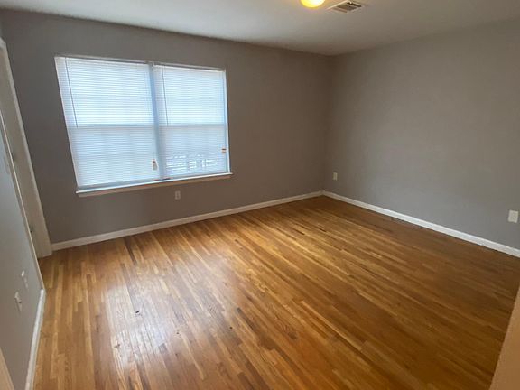 5th image of 440 S 19th St #1