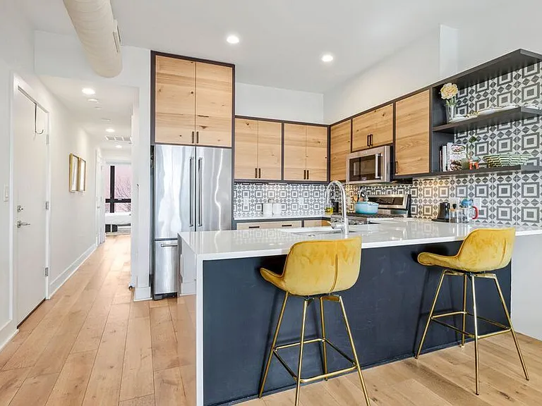 1012 Harvard St NW #7 — Photo 8