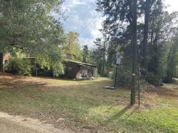 104 7th St, Calvin, LA 71410