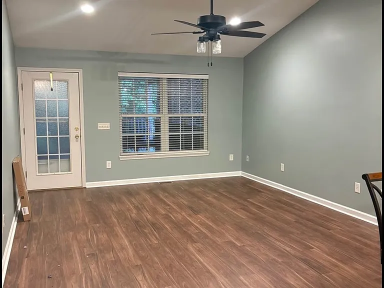 244 Hunter Hills Cir #3 — Photo 9