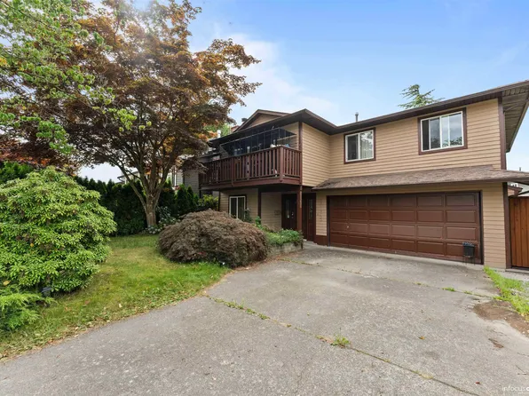 20445 Thorne Ave, Maple Ridge, BC V2X 8V1