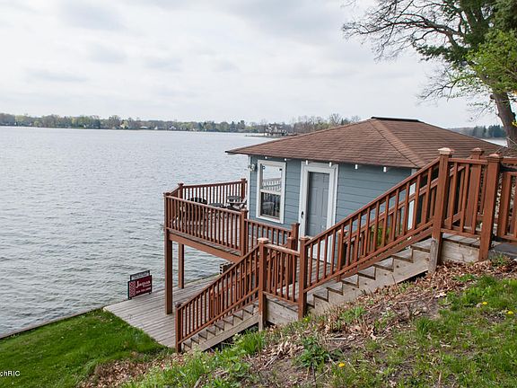 5th image of 159 Sunnyside Dr