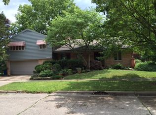 1504 S Busey Ave, Urbana, IL