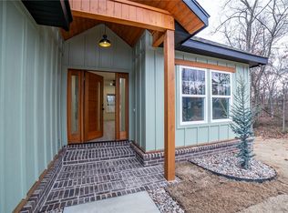 4 Brunswick Dr, Bella Vista, AR 72715
