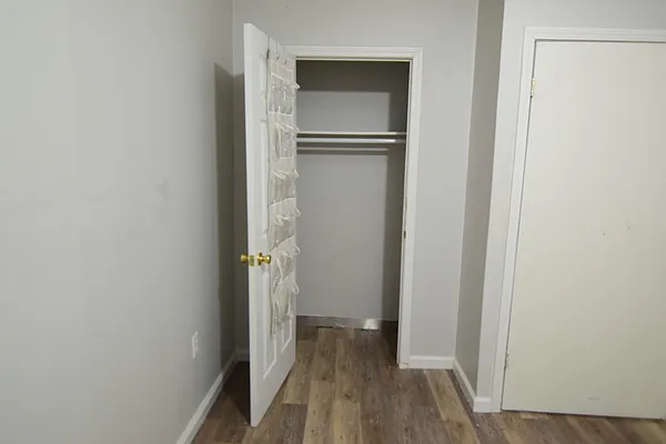 Rented by Safdie Realty Group | media 10