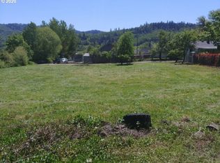 2153 NE Klamath Ave, Roseburg, OR 97470