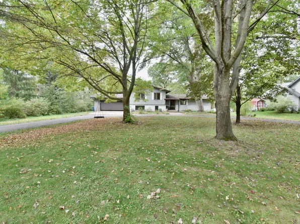 18493 Eaglewood Rd, Clearwater, MN 55320
