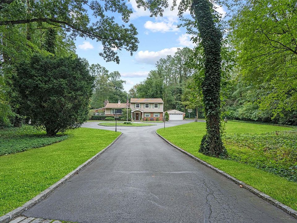 1st image of 3 Marseille Drive