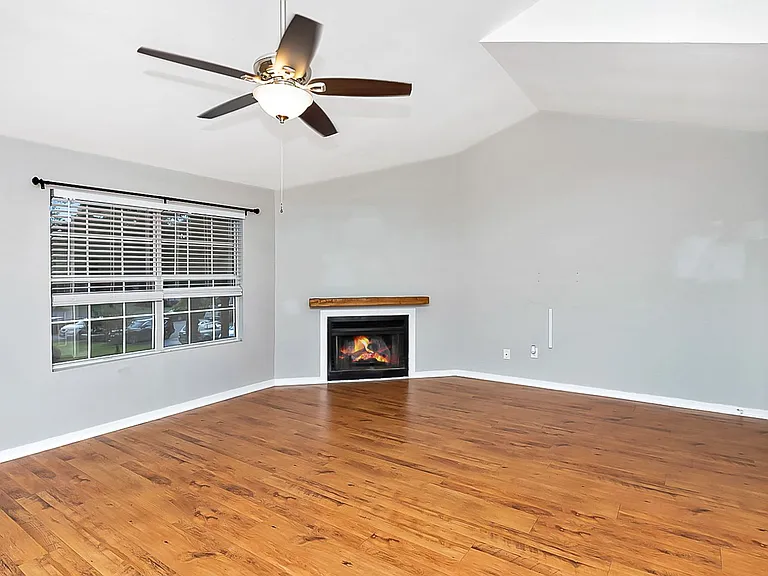 7911 Windfern Ct #F — Photo 6