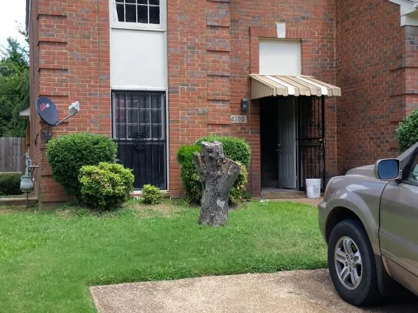 4390 Misty Morning Dr, Memphis, TN 38141