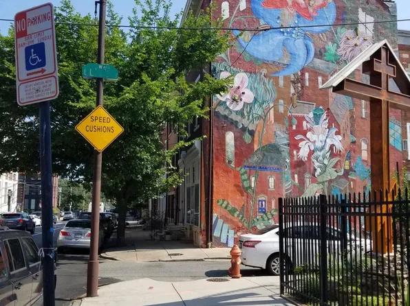 717 N 5th St APT 2R, Philadelphia, PA 19123