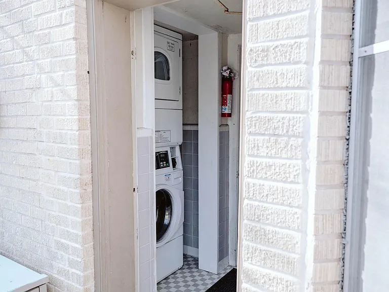 3506 Enfield Rd #106 — Photo 29