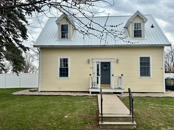 210 E Shackley St, Geneva, IN 46740
