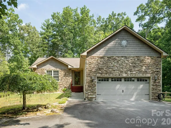 59 Small Town Trl, Brevard, NC 28712
