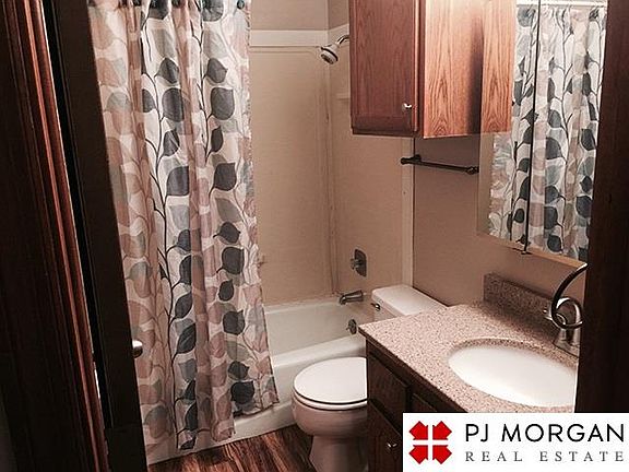 3rd image of 6119 N 108th Avenue Cir