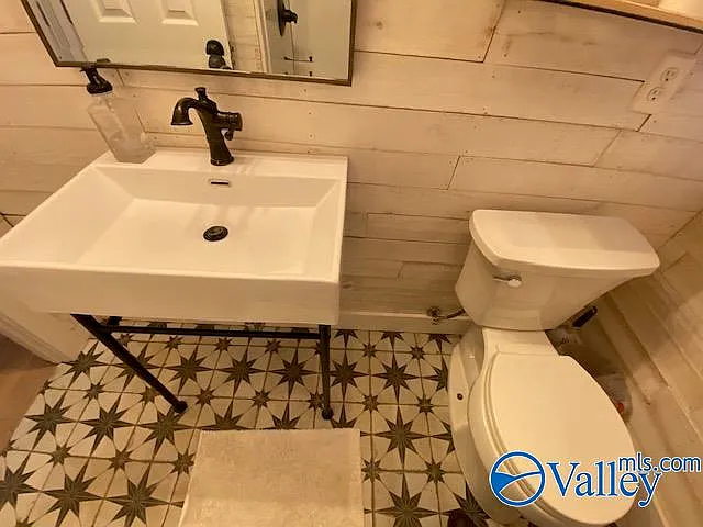 1236 Oshaughnessy Ave NE — Photo 25