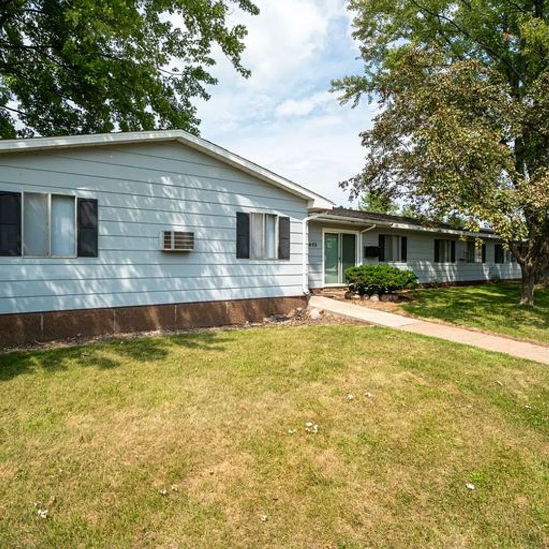 405 W Wausau — Photo 3