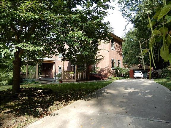 5th image of 474 Beaver St