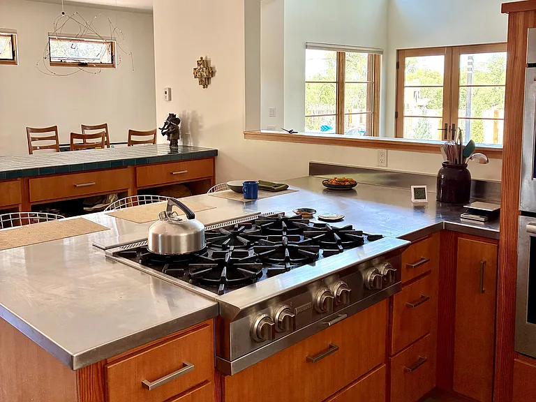 314 Spruce Ln #A — Photo 8