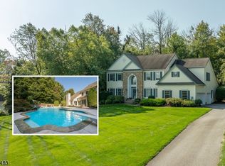 3 Oakhill Dr, Sussex, NJ 07461