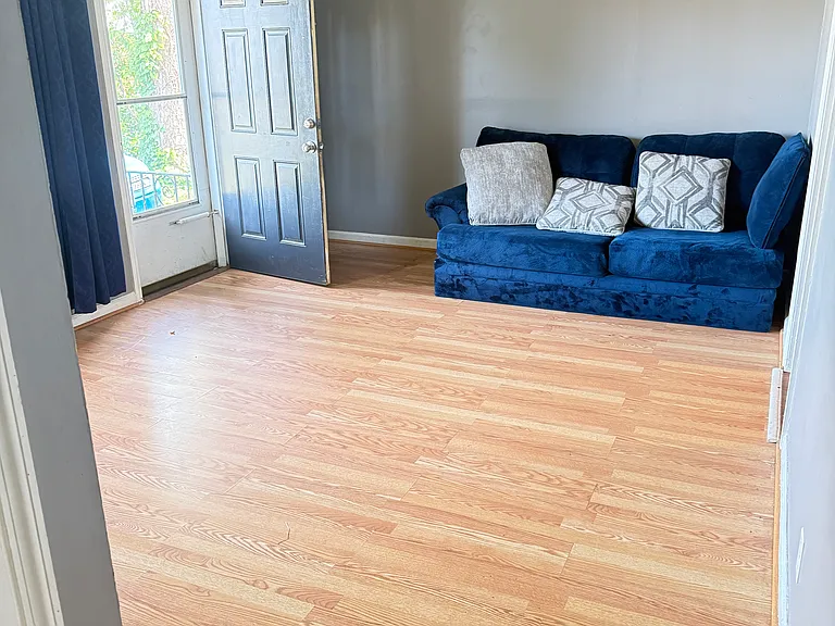 1807 Warren Ct — Photo 6