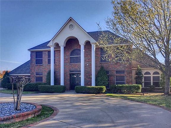 3rd image of 1523 Lloyds Hall Ct