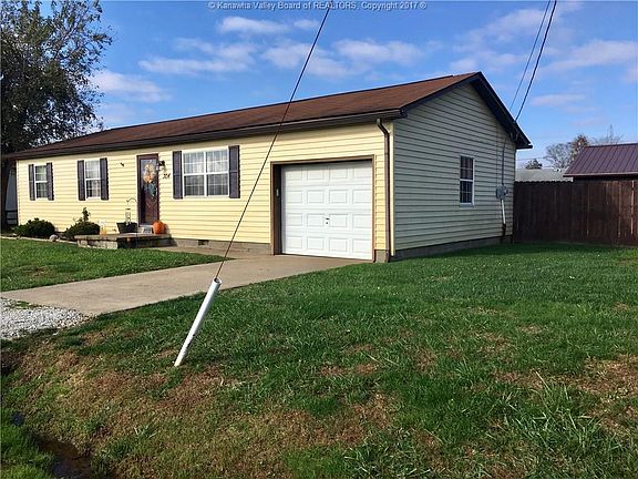 2nd image of 230 Dogwood Dr