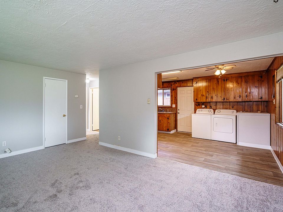 1st image of 2200 Thompson Ave