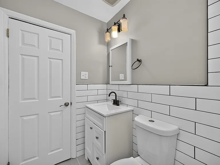 4348 Kirby Ave #1 — Photo 10