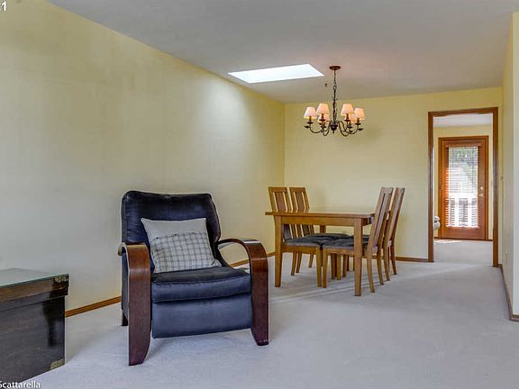 5th image of 2234 SE 74th Ave