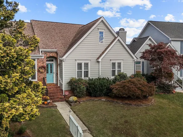 128 Cumberland Green Dr, Cary, NC 27513