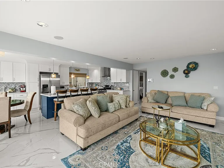 805 Ocean Ave — Photo 10