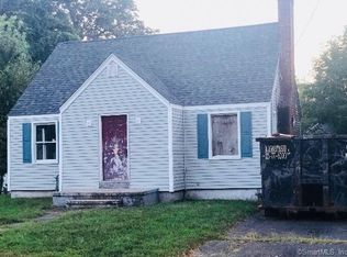 121 Estelle Rd, East Haven, CT 06512