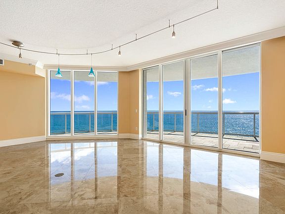 3rd image of 4600 N Ocean Dr APT 901