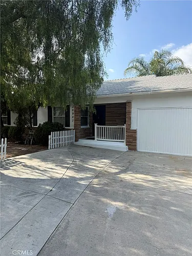 20957 Community St Photo 1