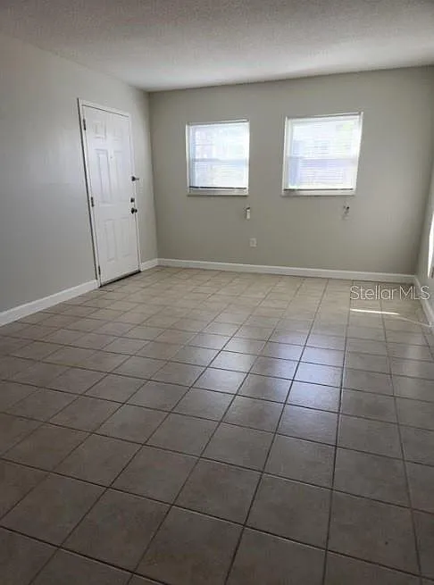 2 bed, 1.0 bath, 780 sqft, $1,650 — Photo 2