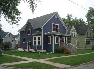 903 Grove St, Dekalb, IL 60115