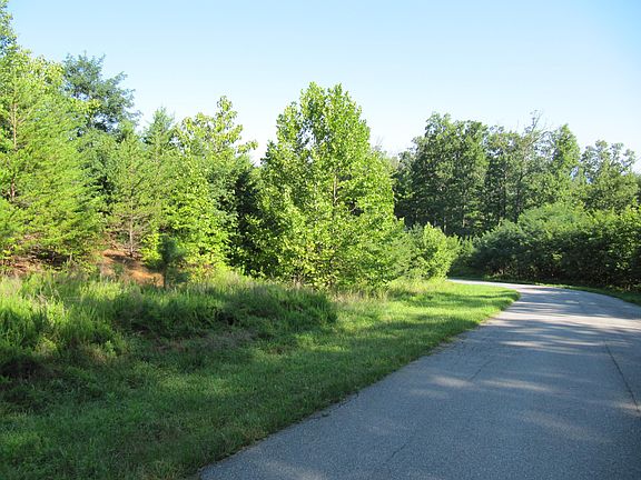 3rd image of 6515 Hidden Falls Dr