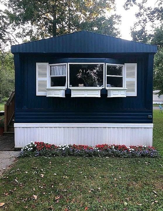 1st image of 936 Squirrel Ln #936