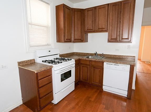 2nd image of 3426 W McLean Ave #01