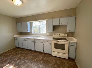 3215 W Hawthorne Pl, Denver, CO 80221
