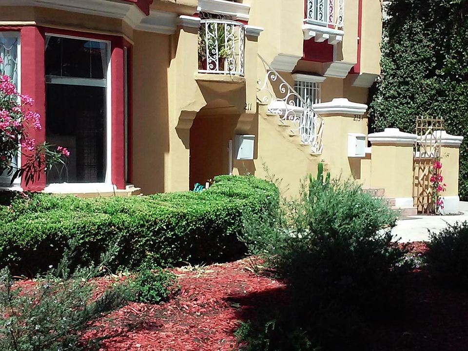 1st image of 211 S Martel Ave